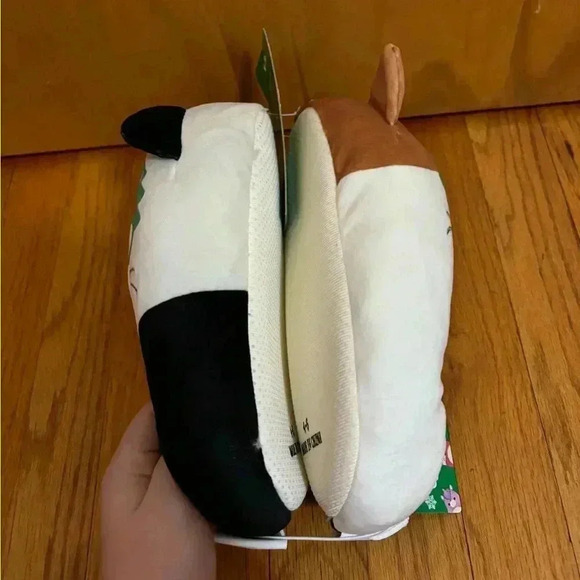 Squishmallows Christmas Cam the Cat Slippers Size 4/5 NWT - Picture 8 of 8